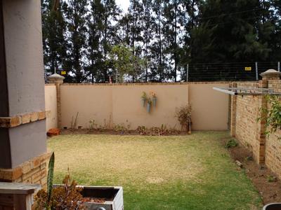 Townhouse For Sale in Noordwyk, Midrand